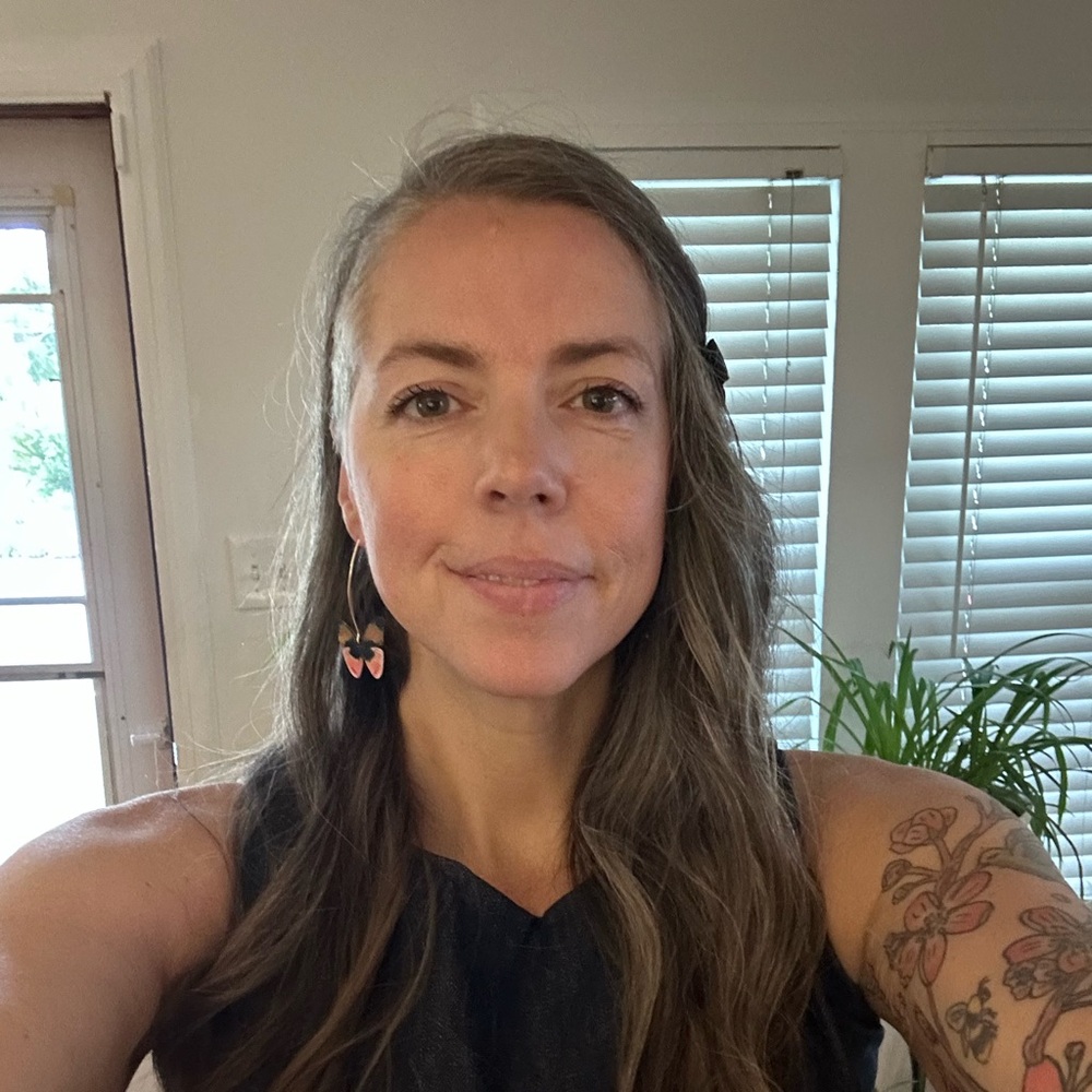 Meet your Posher, Liz